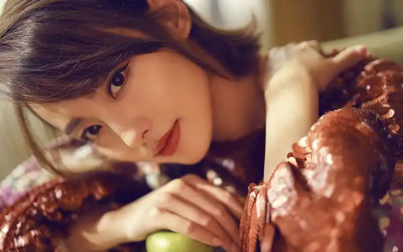 张嘉倪性感甜美写真桌面壁纸