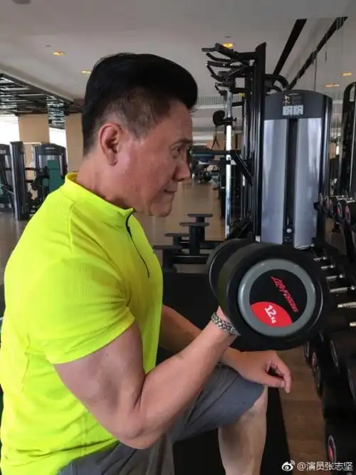 张志坚曹孟德的肌肉