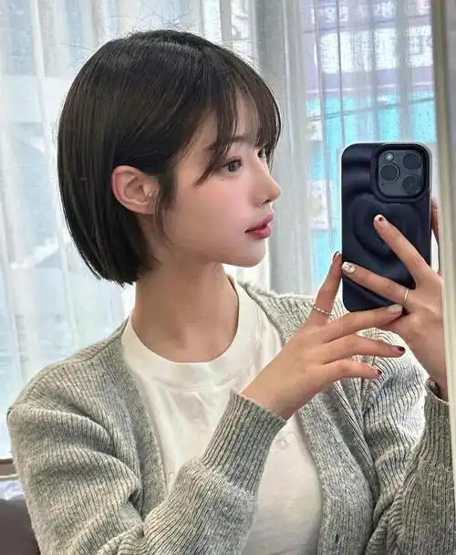 女发别乱剪,最减龄还是学生波波头,越剪越显小|发型|脸型|卷发|短发