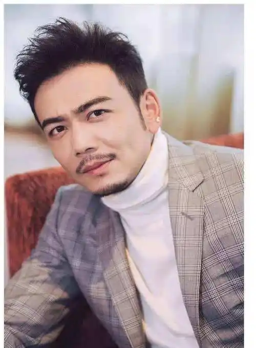 越老越有魅力的男明星,只服这8位!连皱纹都充满着"男人味"