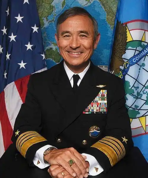 全程记录剃掉画面,自称因为太热_哈里·哈里斯_美国_日本