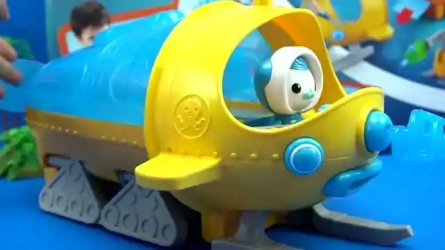海底小纵队:独角鲸艇真是太炫酷啦,还可以一分为二哦