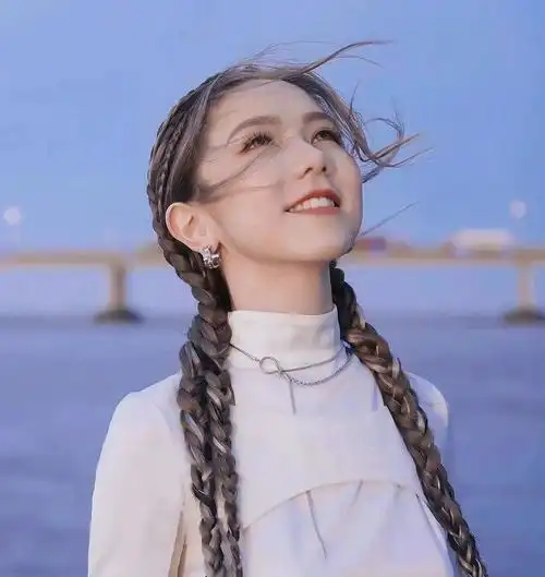 没想到吧,盘点清纯可爱的女明星,居然出现了邓紫棋.