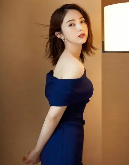 高贵优雅的董璇优雅迷人温柔甜美的写真照