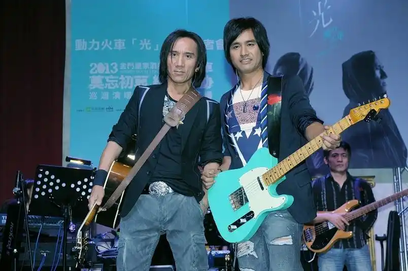 组图:动力火车睽违四年发新碟_高清图集_新浪网