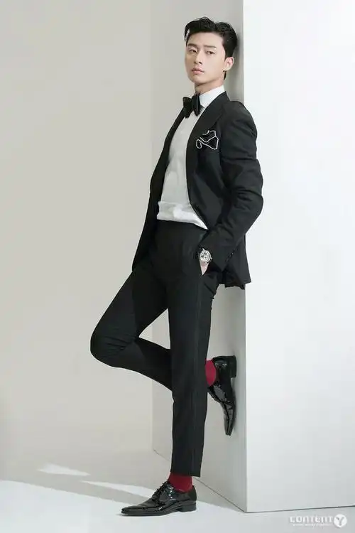 朴叙俊_心空预警 朴叙俊画报拍摄花絮照公开,360度