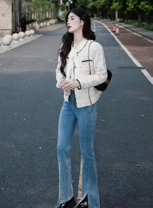 在本文中,我们将介绍如何将小香风外套和牛仔裤搭配起来,以