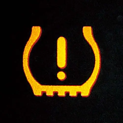 注意处置:看到这个灯号,请尽快检查轮胎,或前往轮胎店家查修.