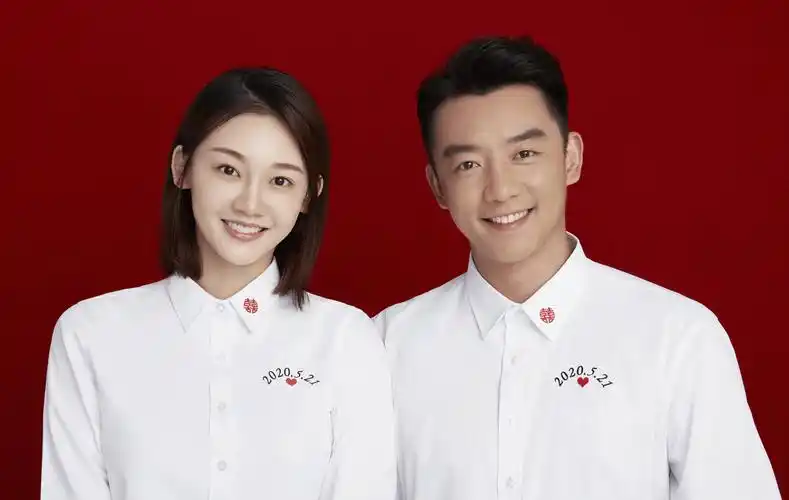 2020年5月21日,郑恺微博宣布与苗苗结婚.