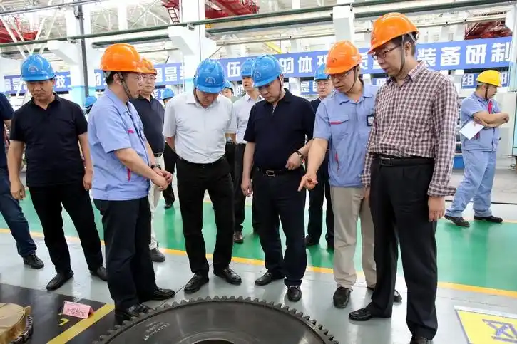 吴伟章会见中国保华控股集团总裁陈昊