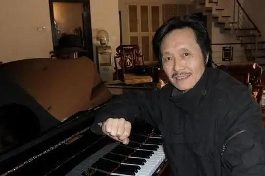 蒙古歌手云朵个人资料