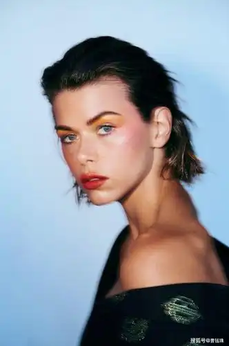 新西兰超模乔治娅福勒numero大胆美学摄影