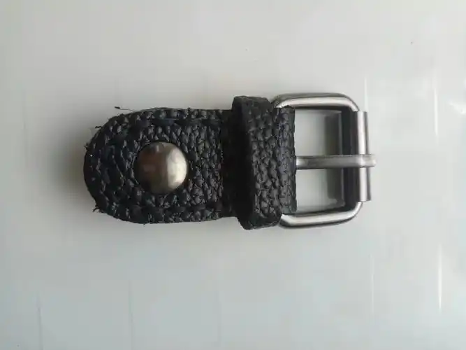 皮具箱包配件包包链接扣2.5cm真皮针通扣黑皮荔枝纹搭扣