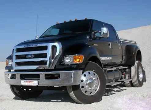 福特f750雪地奔驰福特f750