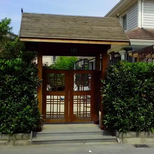 防腐木门廊案例