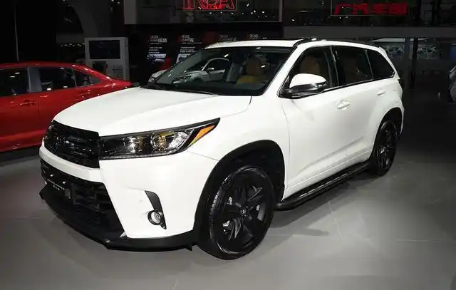 30万级,值得入手的suv,丰田汉兰达入围,还有一款和宝马x5同级_易车