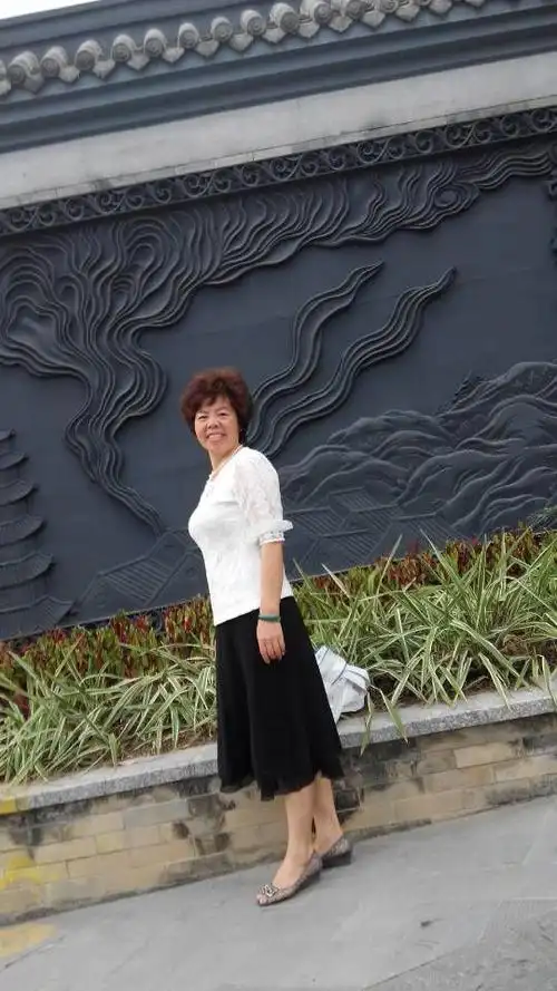 60岁离异女征婚照片(id:2110106)_福建泉州征婚交友_我主良缘网