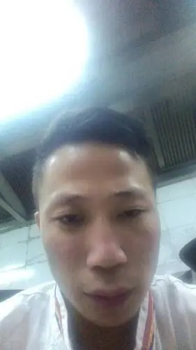 这面相是富贵相吗,属龙眼还是何种?