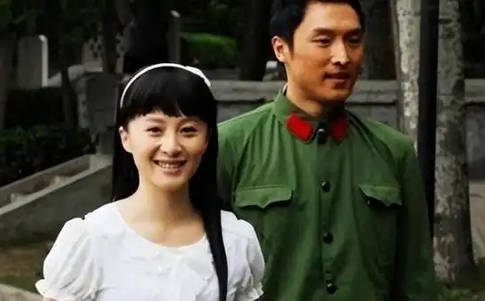 徐露与导演丈夫相识6天闪婚婚后不要孩子如今女儿19岁了