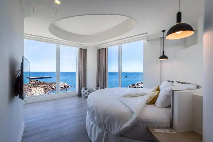 海景豪华房 (deluxe ocean view)