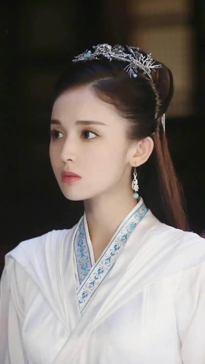 古力娜扎的"古装"造型让我明白,有些人生来就是吃这碗饭的!