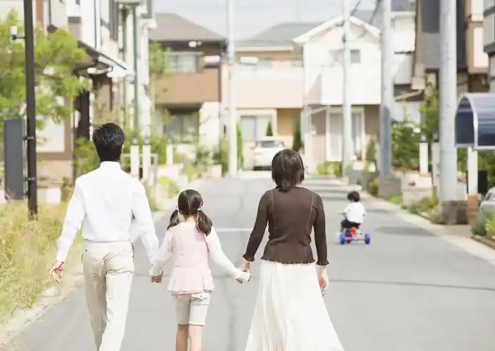 家庭和睦,再穷都能发家 家庭温馨,再苦也是幸福