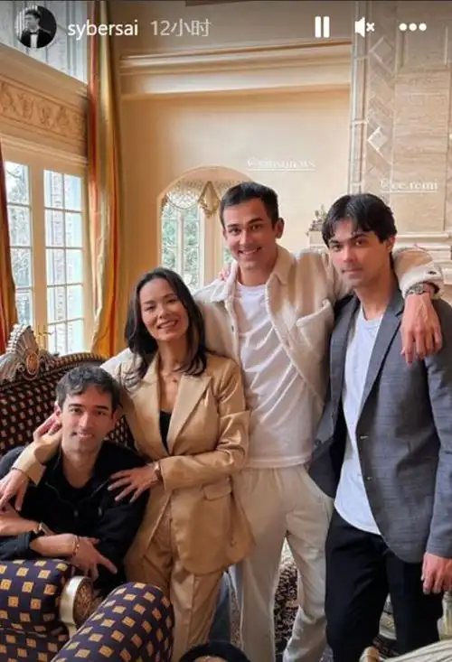 韦唯在美国豪宅开派对海鲜大餐摆满桌3个儿子超像家暴老爸