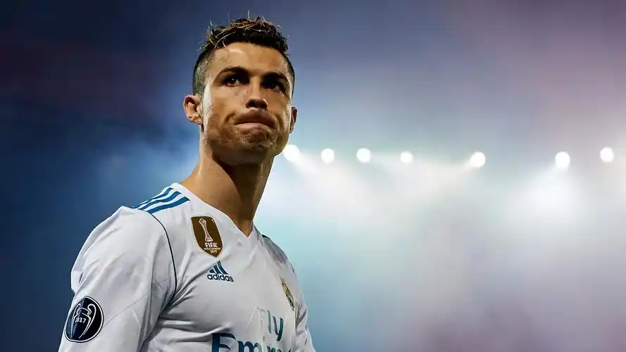 够力盘点:那些凭借外部兴趣抬高身价的球星们_国际足球_新浪竞技风暴