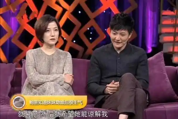 "老男孩"郭京飞,与鲍莉闪婚,17年宠妻如宝,今一家三口很幸福