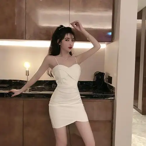 实拍新款夜店女装性感修身显瘦收腰吊带裙抹胸紧身包臀连衣裙女夏