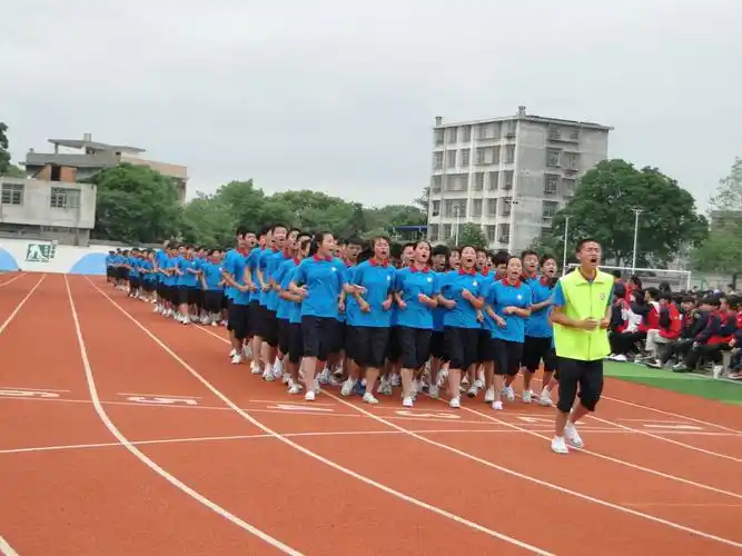 青春正好,我们在奔跑 ――宁都四中第一届跑操比赛纪实
