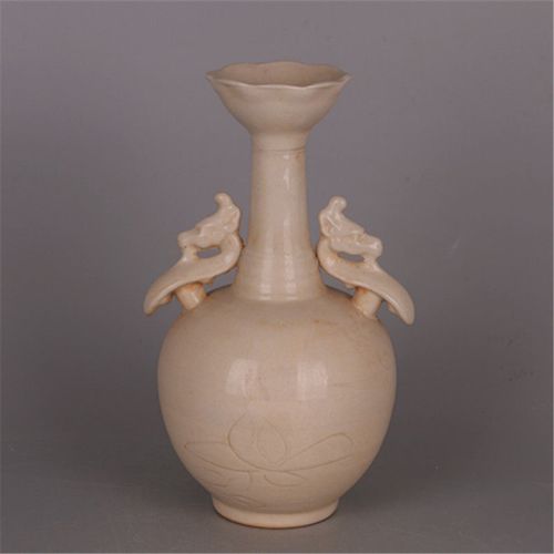 【皇室流传】宋定窑白瓷龙耳花口瓶宋代出土古瓷器古玩家居摆件