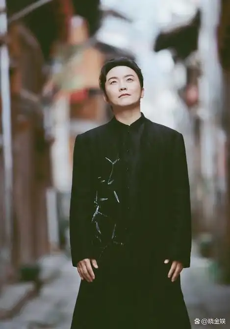 李玉刚铁肩担道义回应网络诉求亲自出面为素人作品搭把手