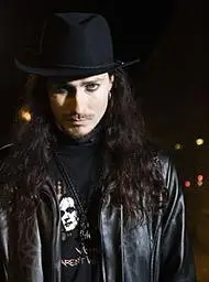 托马斯霍洛佩尼tuomasholopainen