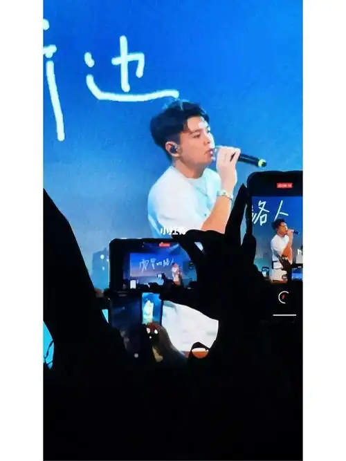 cj周密下次记得带小仙来撒糖#周密  #cj周密  #周密巡演  #周密再次