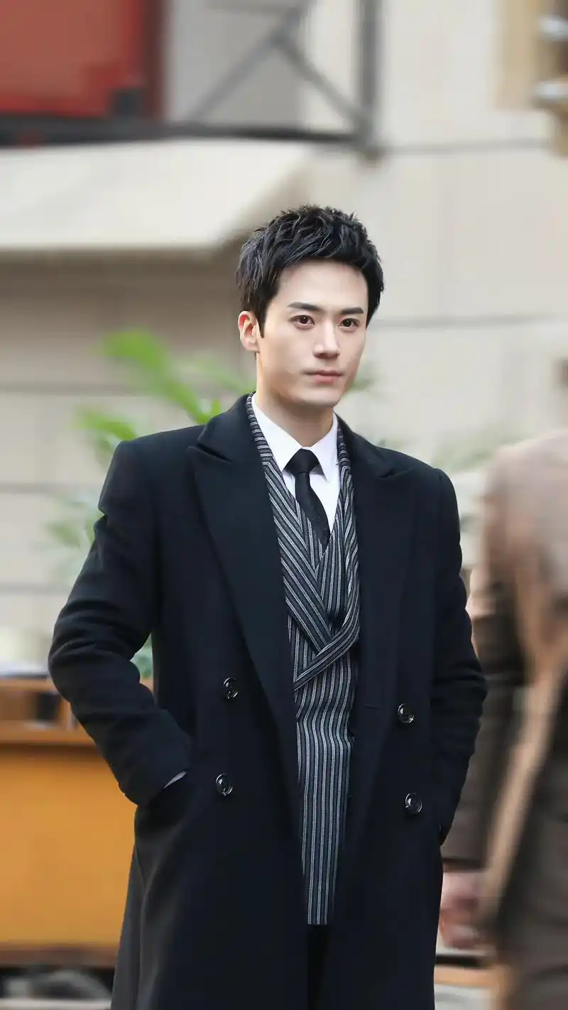 茅子俊现代古装混搭风#实力派演员   ##少年感     # - 抖音