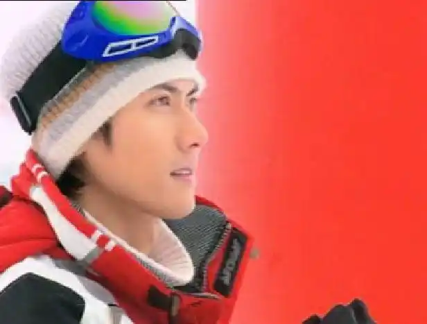 p>金沛晟,原名金沛辰,莫昌成,1976年8月22日出生于马来西亚,马来西亚