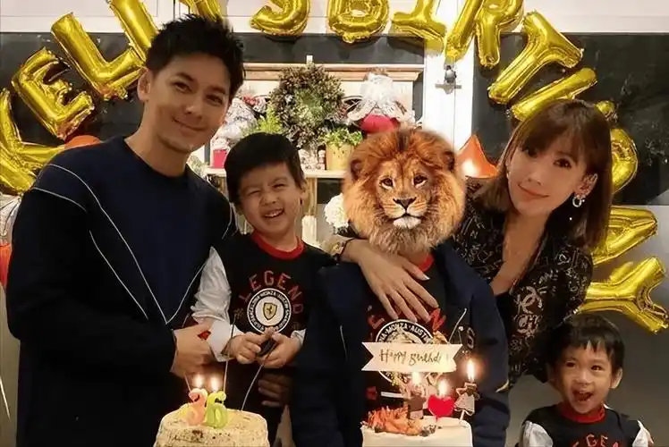 林志颖一家五口出国游被偶遇,真人又胖又显老,kimi身高超爸爸