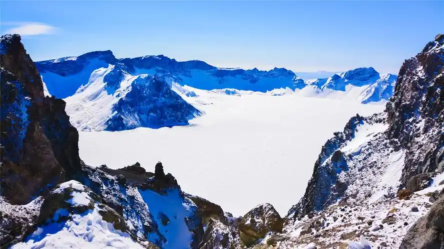 唯美长白山雪景高清桌面壁纸