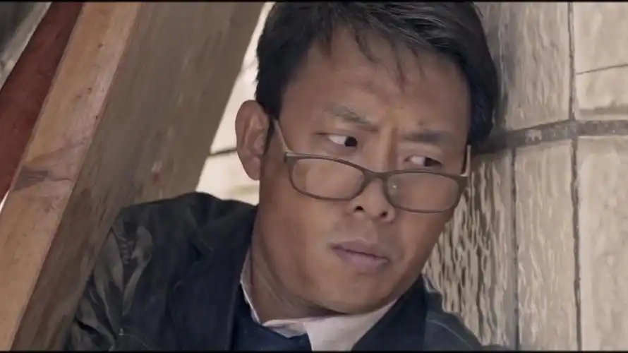 『追凶者也』张译最搞笑的片段.吃个米线怎么就这么难,太好笑了吧_哔