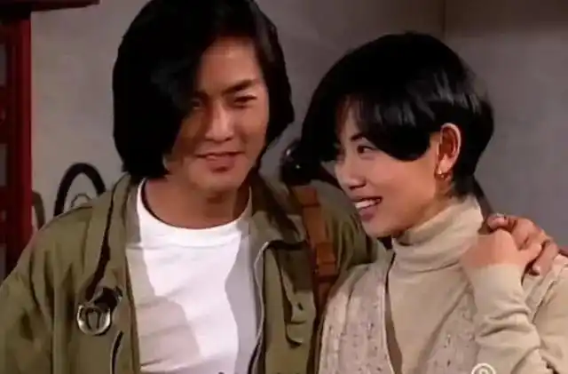 这次可以近距离观看!慕思calia沙发,太给力了!_陈松伶