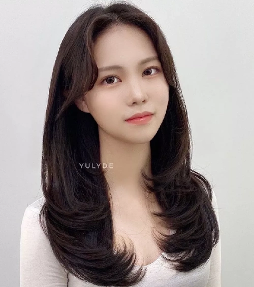 高层次内扣锁骨发减龄瘦脸发型秘诀