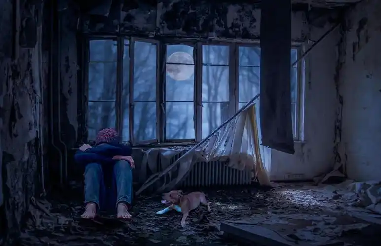 孤单寂寞图片大全,沉默男人伤感背影图片