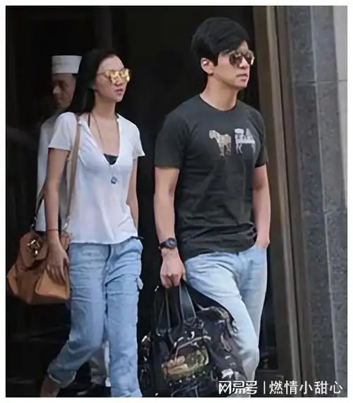 李健夫妻的故事,或许能给我们一些启示:真正的