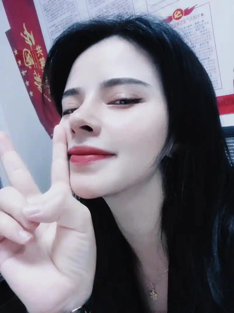 努力成为一个大格局女生.1.认知层次高2.没有玻璃心3. - 抖音