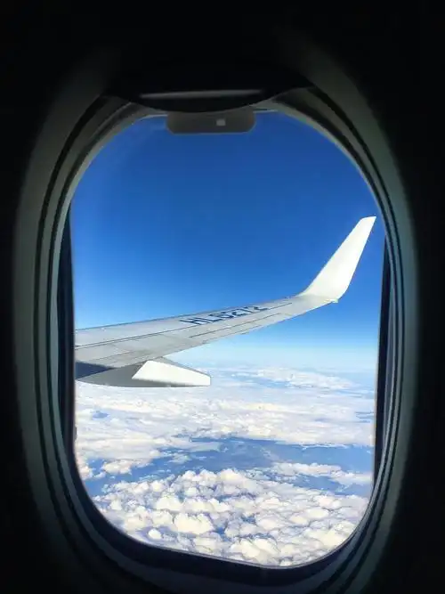 飞机窗