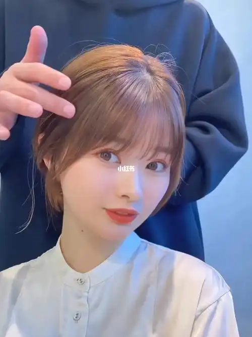 2022秋冬刘海减龄显脸小