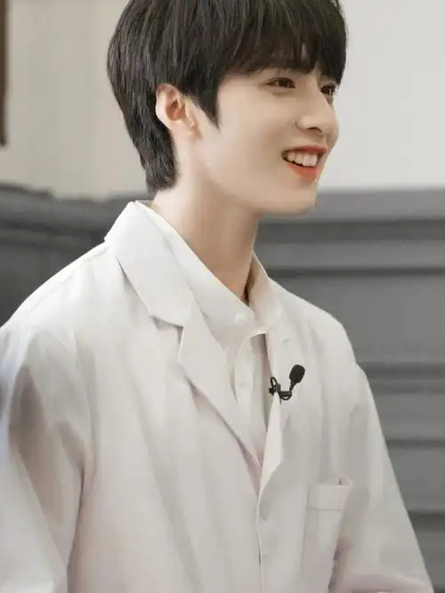 刘耀文 人类幼崽 头像