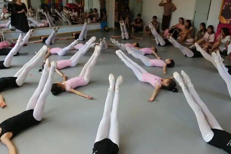 航行舞蹈——芭蕾小公主&芭蕾小仙女 暑期汇报课