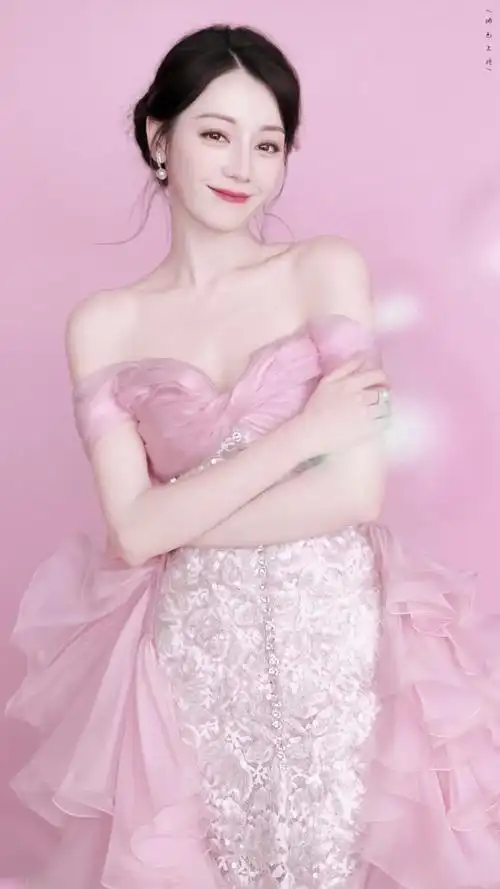 浅樱含情 嫣然动人94好温柔好优雅 粉粉嫩冒仙气~#迪丽热巴元气桃桃